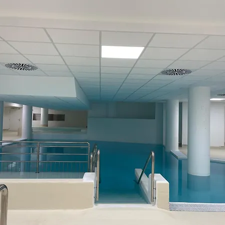 4 Pers A Gourette, Balcon Sud-ouest, Animaux Admis - Fr-1-860-50 * Eaux-Bonnes