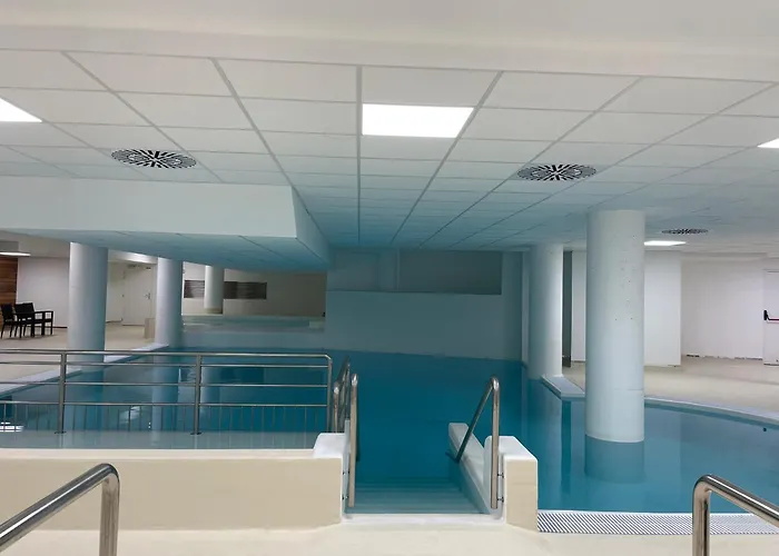 4 Pers A Gourette, Balcon Sud-ouest, Animaux Admis - Fr-1-860-50 * Eaux-Bonnes