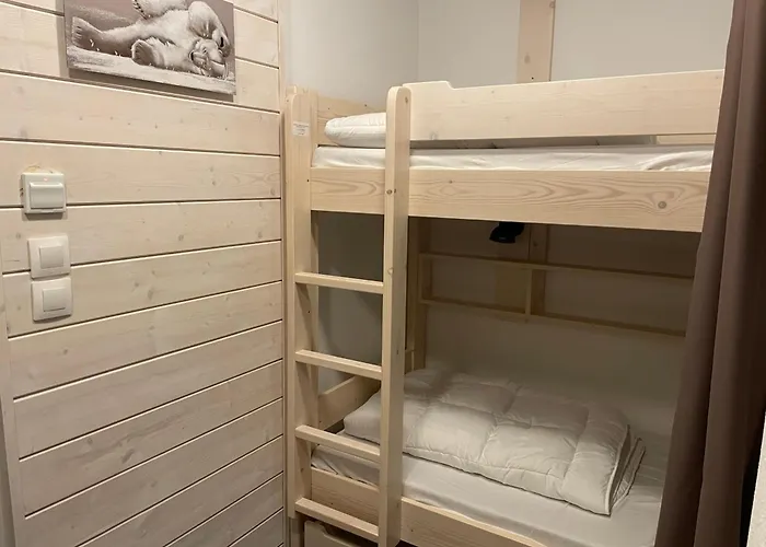 4 Pers A Gourette, Balcon Sud-ouest, Animaux Admis - Fr-1-860-50 * Eaux-Bonnes